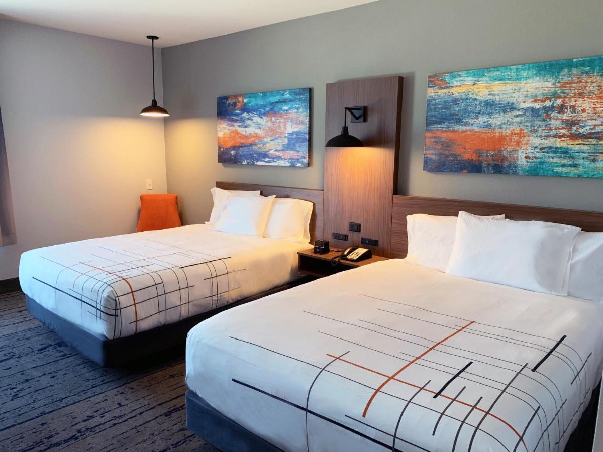 La Quinta Inn & Suites By Wyndham Dallas - Frisco Stadium Экстерьер фото